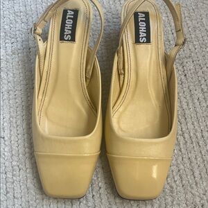 ALOHAS Pastel Yellow Slingback Heels